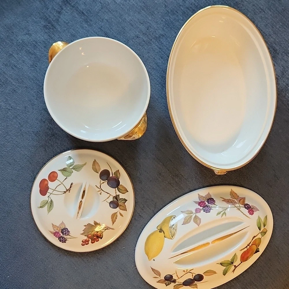 Set of 2 Vtg Royal Worcester Evesham Casserole Dish w/lids Fruits & Veg Prints